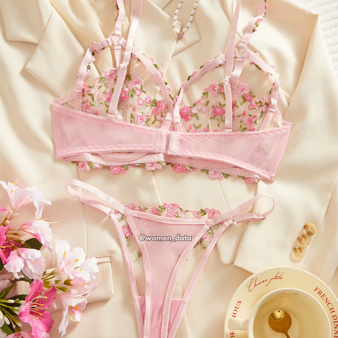 Lace Bra & Panty Set – Romantic Lingerie