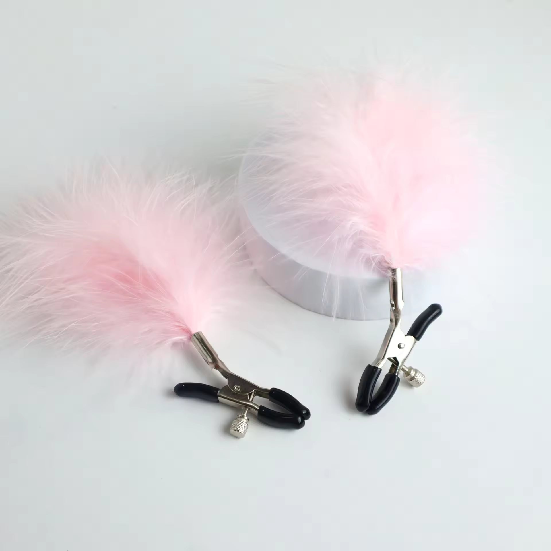 Feather Adjustable Breast Clips for Fun Accessories