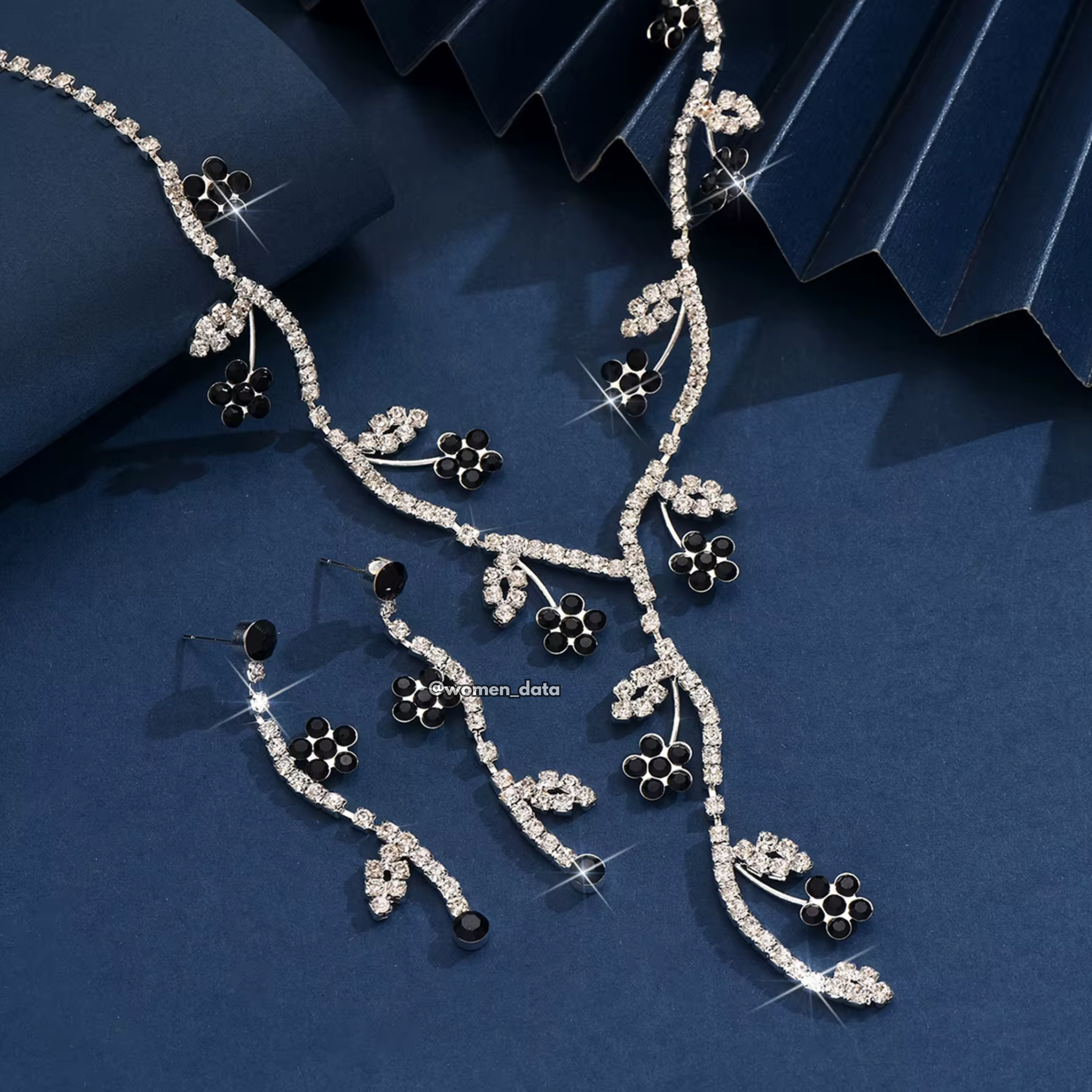 Women Crystal Necklace Set