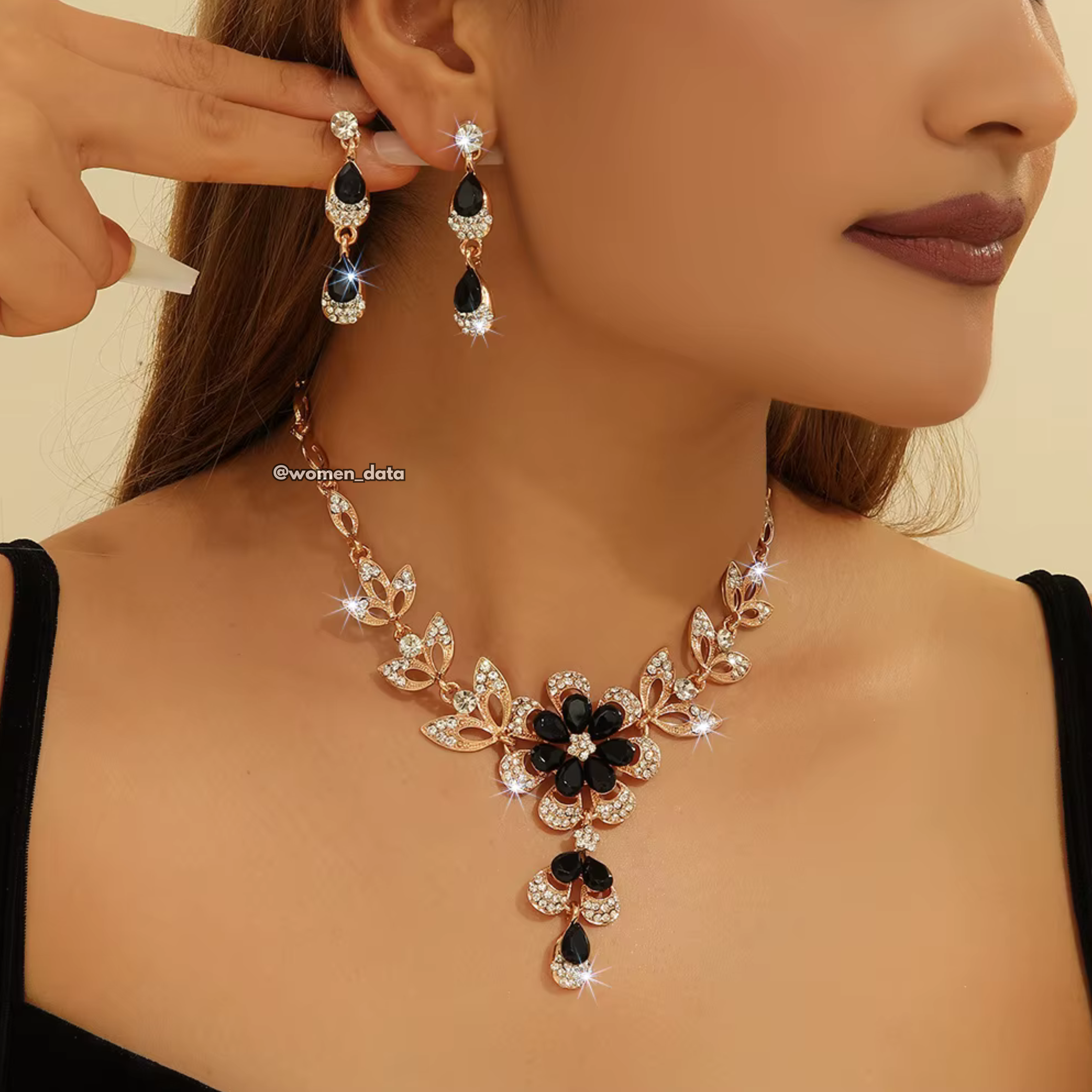 WomenFloralStatementNecklaceSe