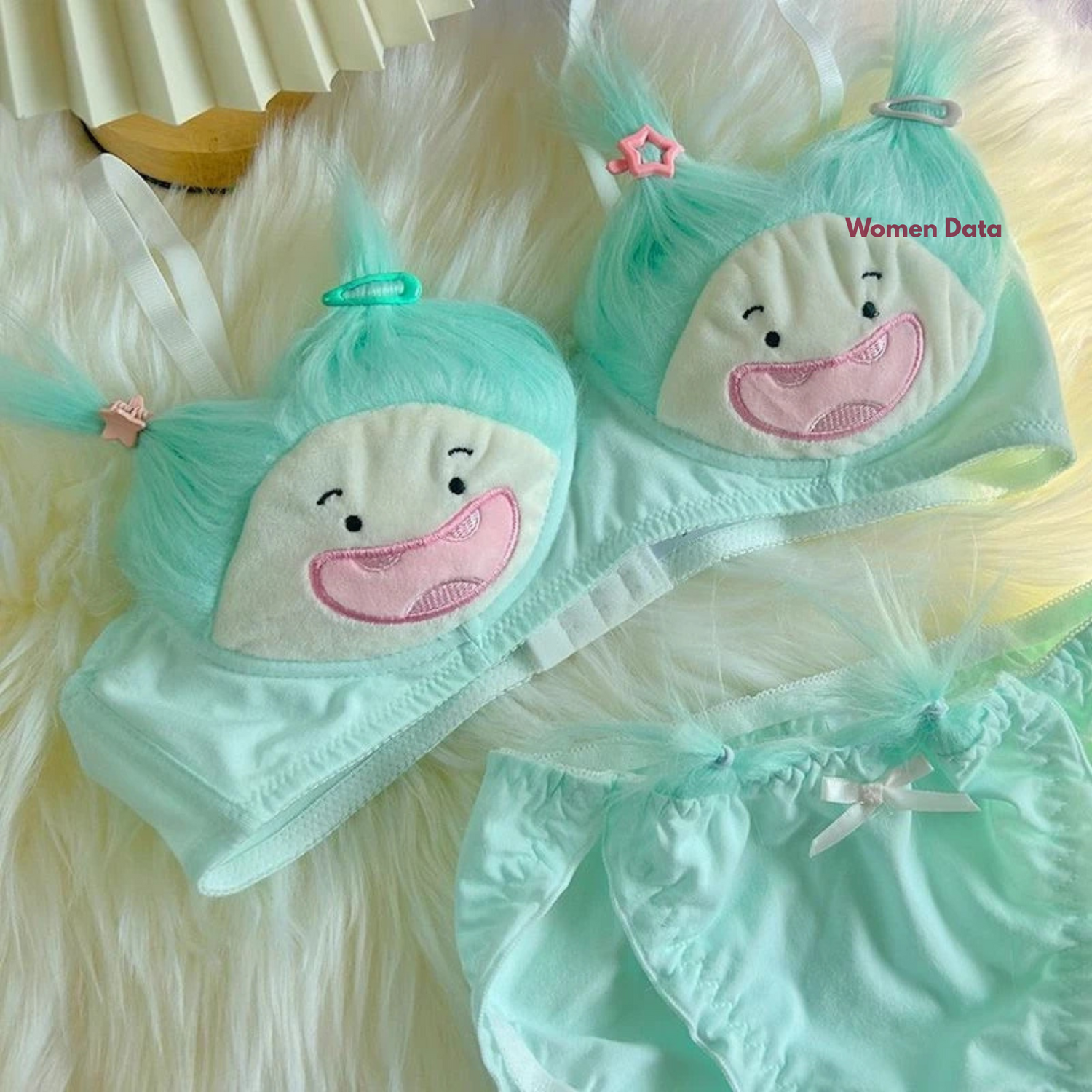 LingeriewithHairTie 