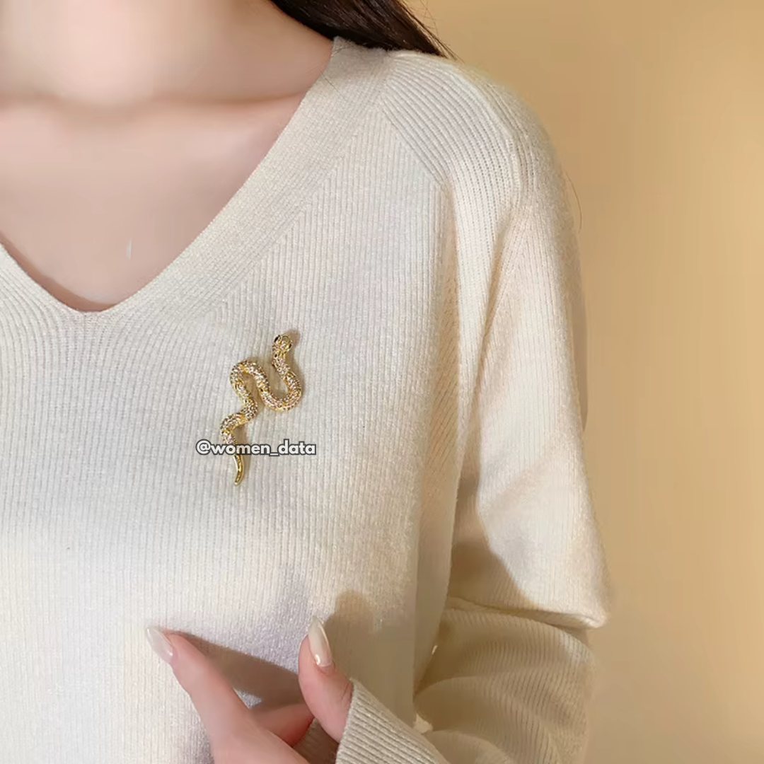 Luxury Crystal Snake Shaped Brooch Pin for Women