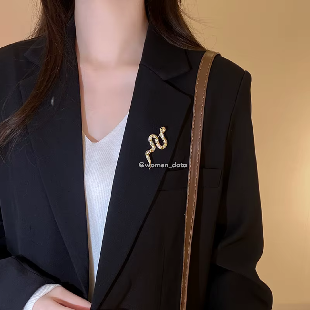 Luxury Crystal Snake Shaped Brooch Pin for Women