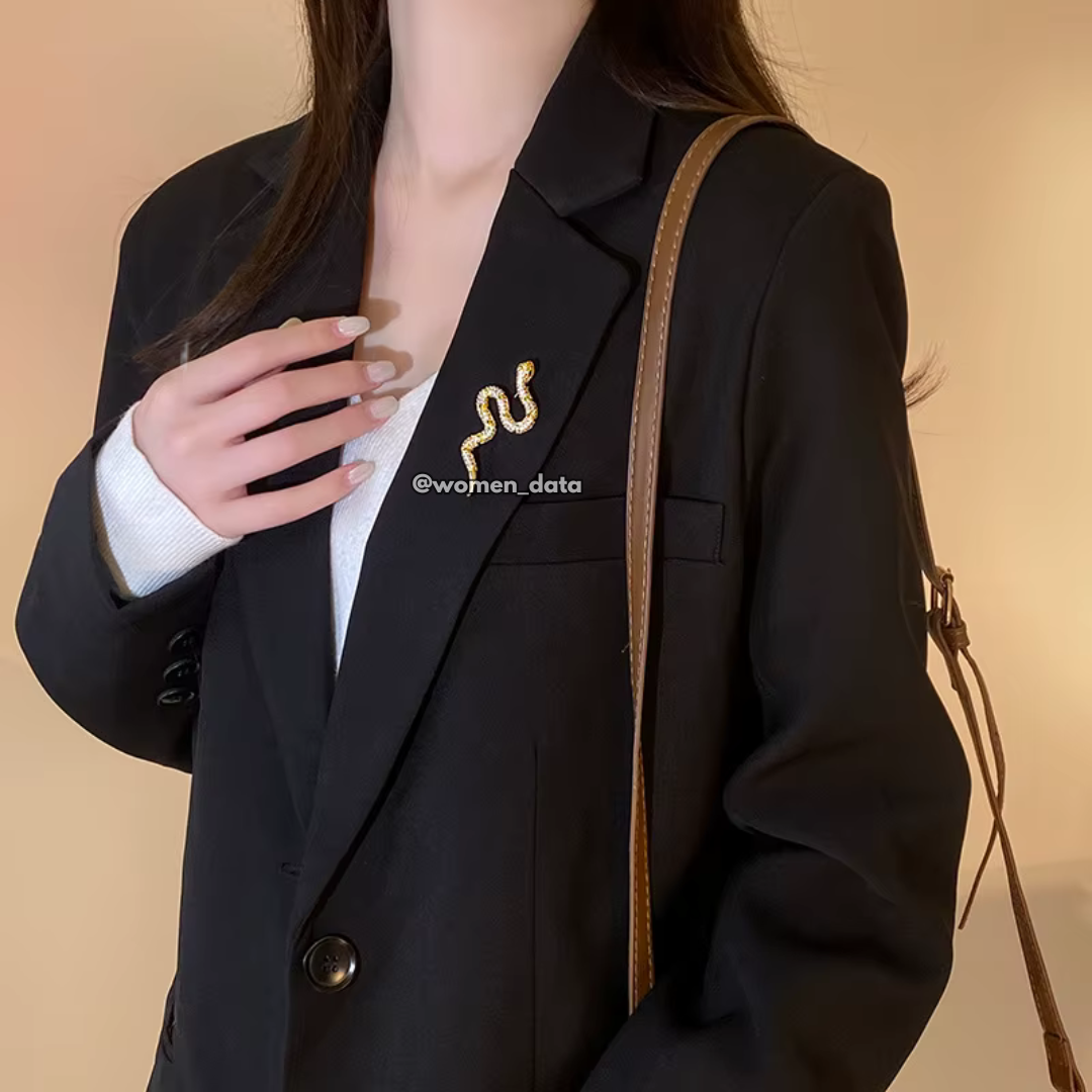 Luxury Crystal Snake Shaped Brooch Pin for Women