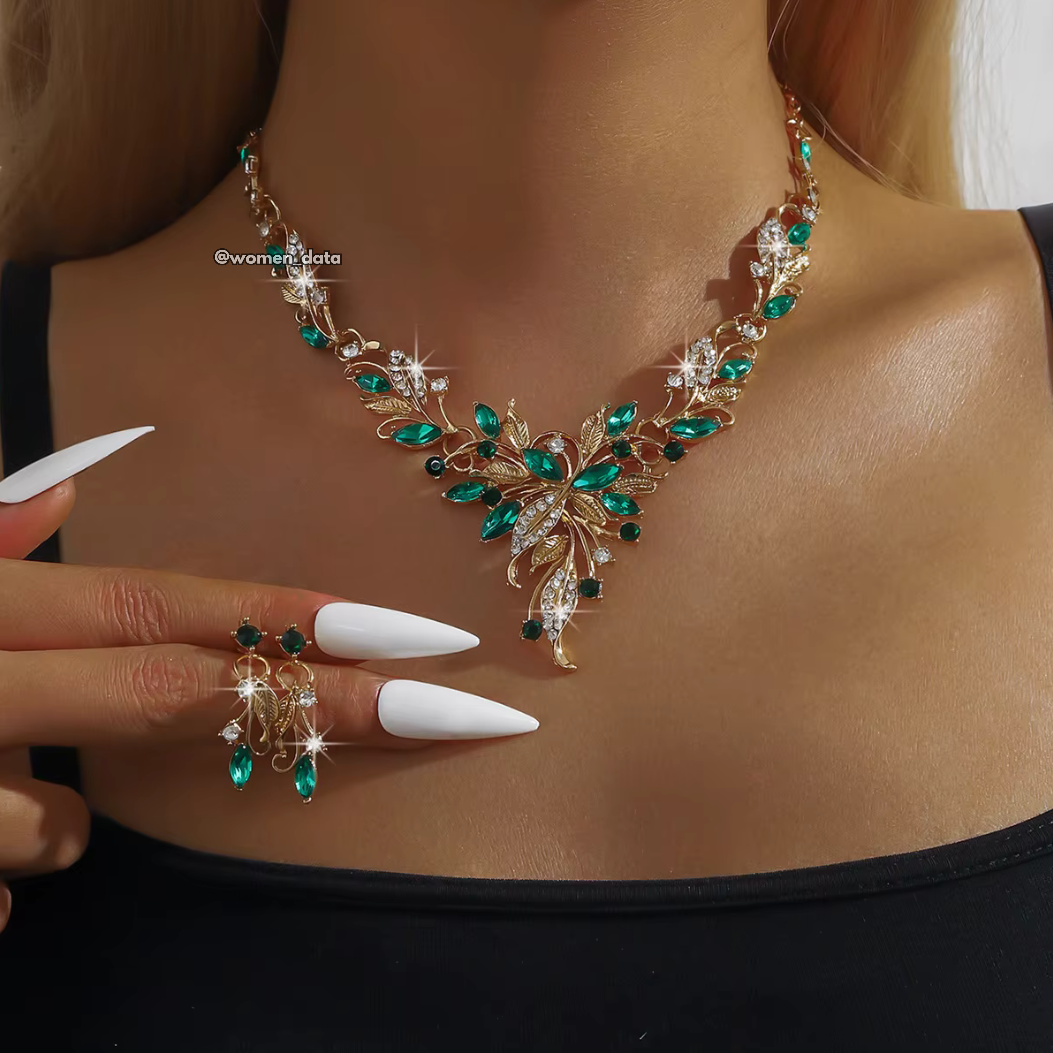 Women Gold &amp; Green Crystal Floral Necklace Set 